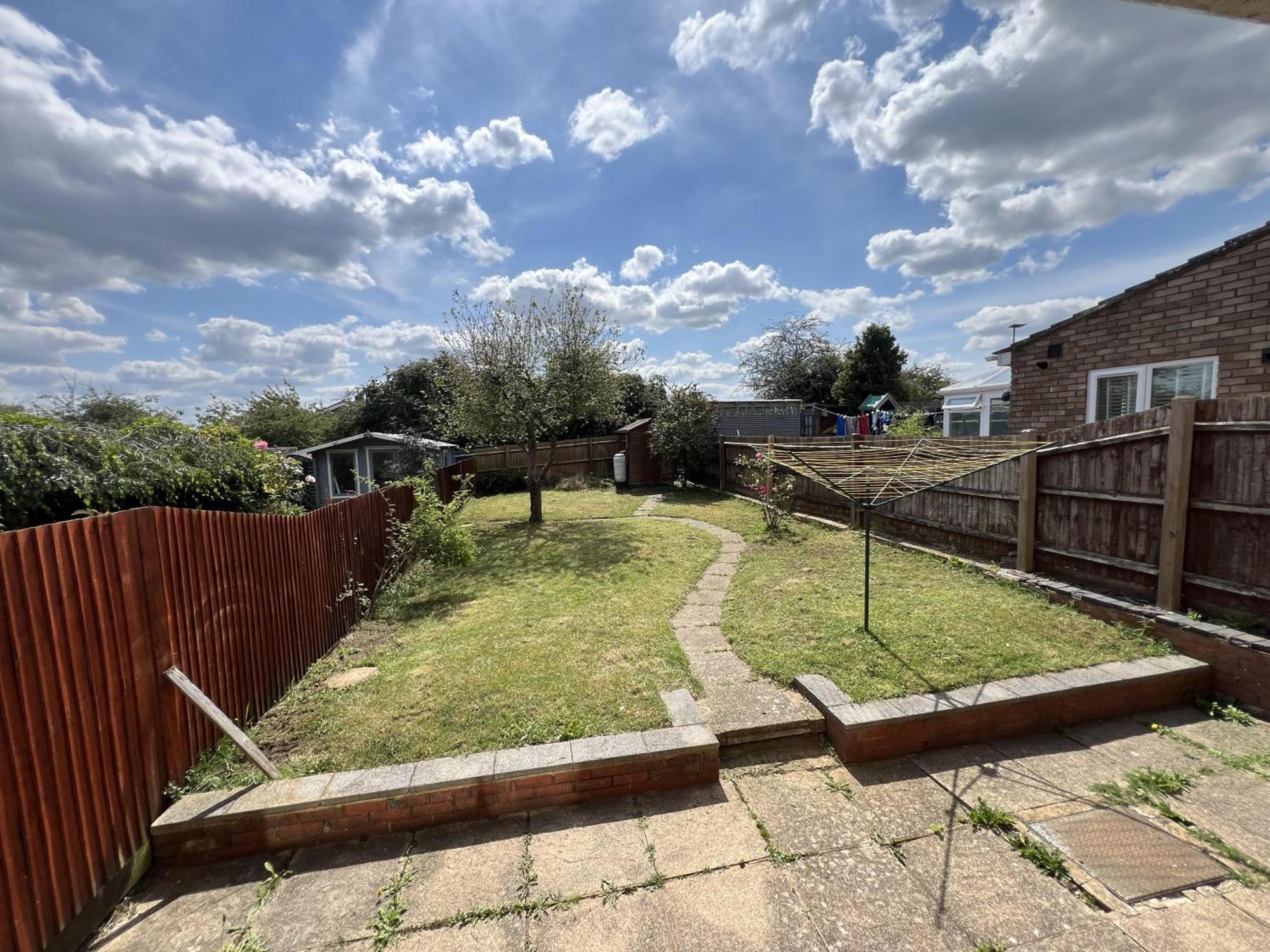 Charming 3-Bed House In Leighton Buzzard Villa Exterior photo